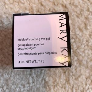 Indulge Soothing Eye Gel